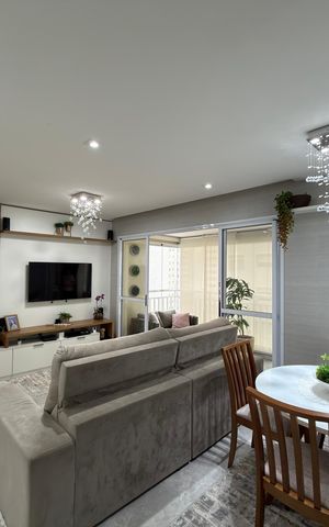 Apartamento à venda com 113m², 3 quartos e 2 vagas Apartamento à venda com 113m², 3 quartos e 2 vagasSala