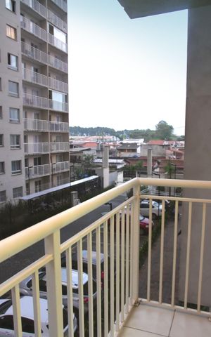 Apartamento para alugar com 34m², 2 quartos e sem vaga Apartamento para alugar com 34m², 2 quartos e sem vagaVaranda