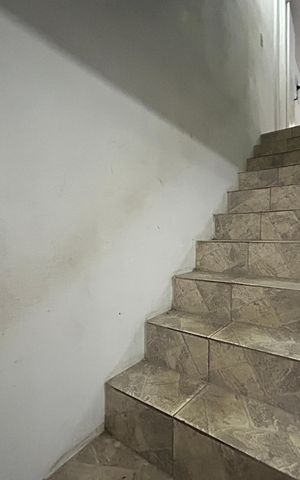 Apartamento à venda com 60m², 3 quartos e sem vagaEscada