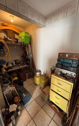 Casa à venda com 170m², 3 quartos e 2 vagasDespensa