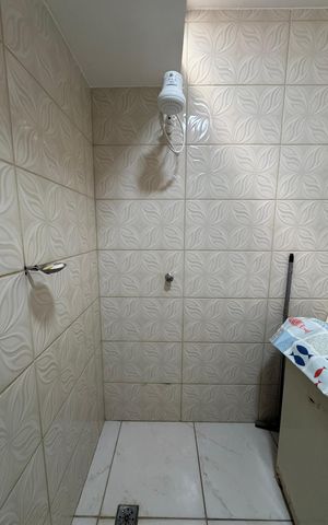 Casa à venda com 170m², 3 quartos e 2 vagasBanheiro 1
