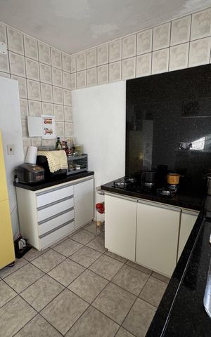 Casa à venda com 170m², 3 quartos e 2 vagasCozinha 