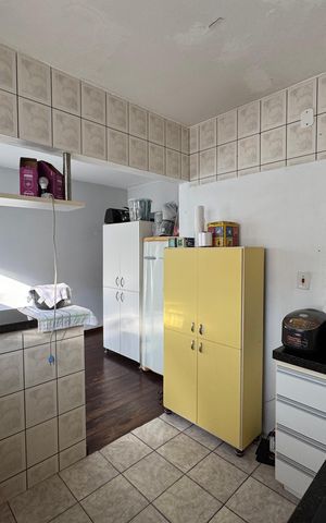 Casa à venda com 170m², 3 quartos e 2 vagasCozinha 