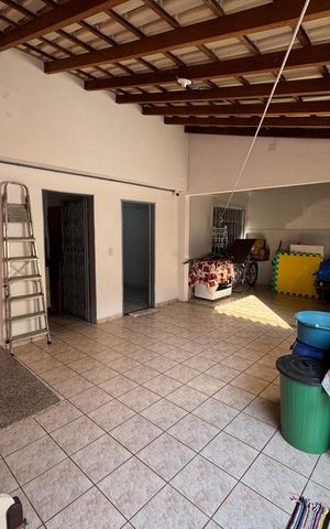 Casa à venda com 170m², 3 quartos e 2 vagasÁrea de Serviço