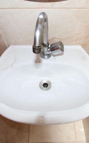 Casa à venda com 90m², 2 quartos e 2 vagasLavabo