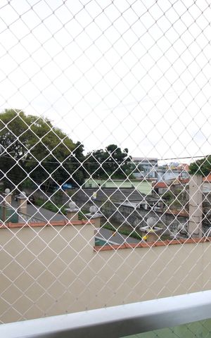 Casa à venda com 90m², 2 quartos e 2 vagasVaranda da sala