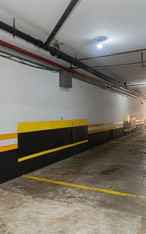 Apartamento à venda com 219m², 3 quartos e 2 vagasÁrea comum - Garagem