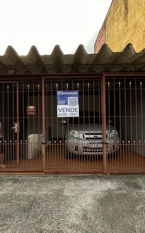 Casa à venda com 119m², 3 quartos e 1 vaga Casa à venda com 119m², 3 quartos e 1 vagaFachada