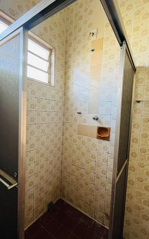 Casa para alugar com 200m², 4 quartos e 2 vagas