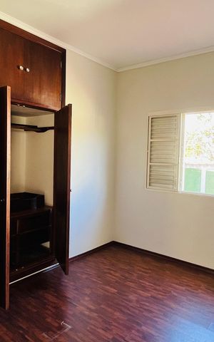 Casa para alugar com 200m², 4 quartos e 2 vagas
