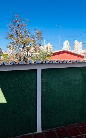 Casa para alugar com 200m², 4 quartos e 2 vagas