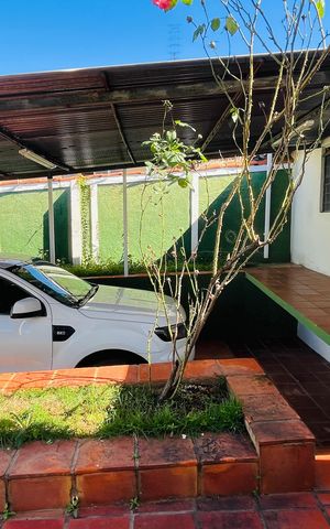 Casa para alugar com 200m², 4 quartos e 2 vagas