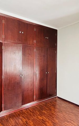 Casa para alugar com 200m², 4 quartos e 2 vagas