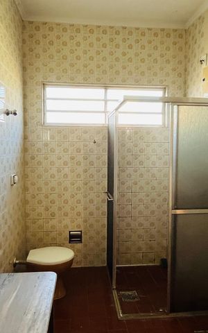 Casa para alugar com 200m², 4 quartos e 2 vagas