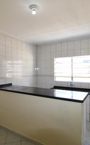 Casa para alugar com 100m², 3 quartos e 2 vagasCozinha