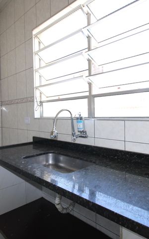 Casa para alugar com 100m², 3 quartos e 2 vagasCozinha