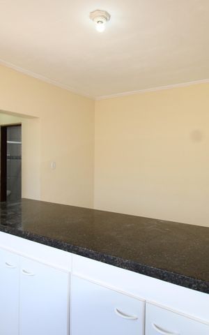Casa para alugar com 100m², 3 quartos e 2 vagasCozinha