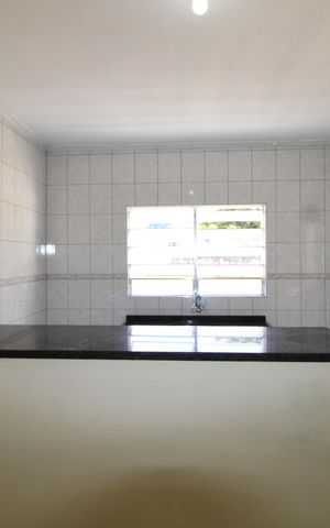 Casa para alugar com 100m², 3 quartos e 2 vagasCozinha