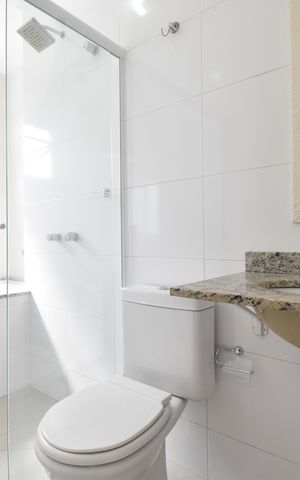 Casa de condomínio para alugar com 96m², 3 quartos e 5 vagasBanheiro da Suíte