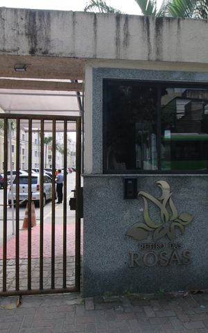 Apartamento para alugar com 56m², 2 quartos e 1 vagaFachada e portaria