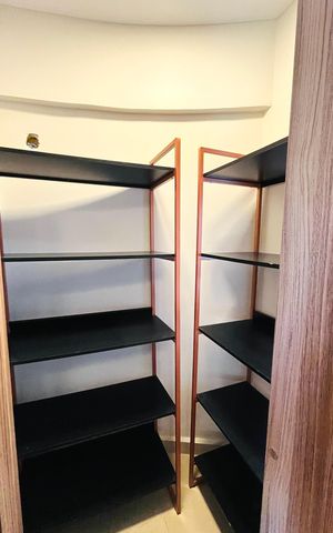 Apartamento para alugar com 278m², 3 quartos e 4 vagas Apartamento para alugar com 278m², 3 quartos e 4 vagasArmário