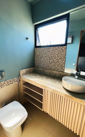 Apartamento para alugar com 278m², 3 quartos e 4 vagas Apartamento para alugar com 278m², 3 quartos e 4 vagasLavabo