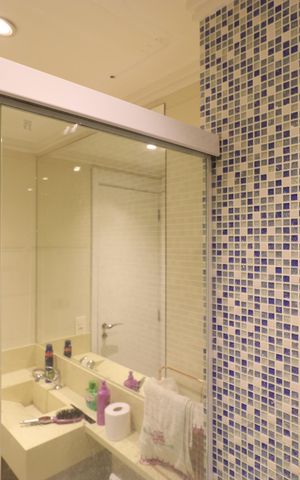 Apartamento à venda com 65m², 2 quartos e 1 vagaBanheiro Social