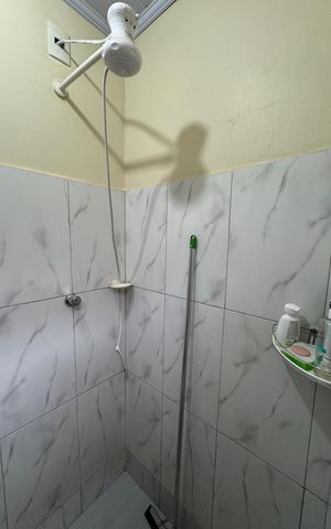 Casa à venda com 144m², 4 quartos e 3 vagasBanheiro da Suíte Anexo 1