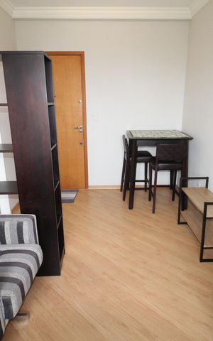 Apartamento para alugar com 93m², 2 quartos e 1 vagaSala