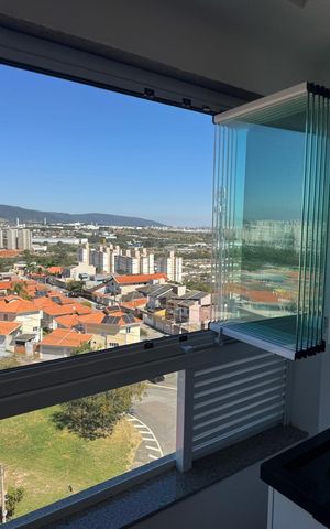Apartamento à venda com 57m², 2 quartos e 1 vaga Apartamento à venda com 57m², 2 quartos e 1 vagaVaranda