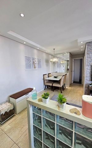 Apartamento à venda com 54m², 2 quartos e 1 vaga Apartamento à venda com 54m², 2 quartos e 1 vagaSala