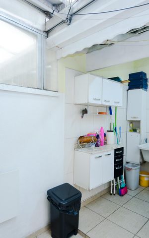 Casa à venda com 173m², 3 quartos e 2 vagasÁrea de Serviço