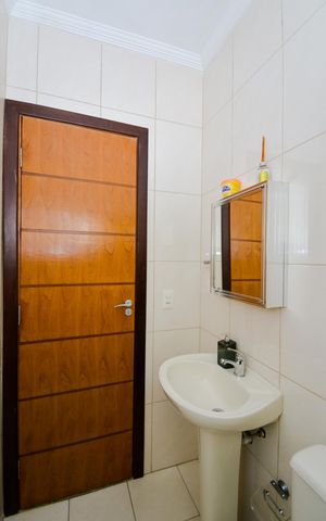 Casa à venda com 173m², 3 quartos e 2 vagasBanheiro Social