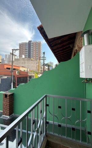 Casa para alugar com 255m², 4 quartos e 3 vagas Casa para alugar com 255m², 4 quartos e 3 vagasQuarto 4 - Suíte Sacada