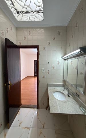 Casa para alugar com 255m², 4 quartos e 3 vagas Casa para alugar com 255m², 4 quartos e 3 vagasQuarto 4 - Suíte Banheiro