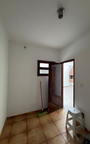 Casa para alugar com 255m², 4 quartos e 3 vagas Casa para alugar com 255m², 4 quartos e 3 vagasQuarto de Serviço