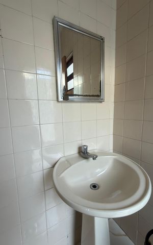 Casa para alugar com 255m², 4 quartos e 3 vagas Casa para alugar com 255m², 4 quartos e 3 vagasBanheiro de serviço