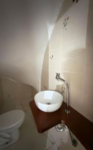 Casa para alugar com 255m², 4 quartos e 3 vagas Casa para alugar com 255m², 4 quartos e 3 vagasLavabo