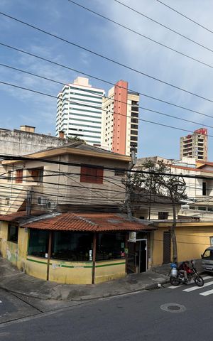 Casa para alugar com 255m², 4 quartos e 3 vagas Casa para alugar com 255m², 4 quartos e 3 vagasQuarto 1 - Suíte Vista