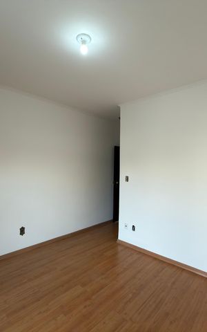 Casa para alugar com 255m², 4 quartos e 3 vagas Casa para alugar com 255m², 4 quartos e 3 vagasQuarto 1 - Suíte