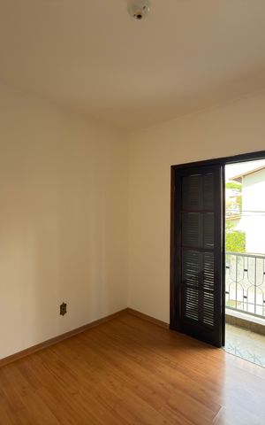 Casa para alugar com 255m², 4 quartos e 3 vagas Casa para alugar com 255m², 4 quartos e 3 vagasQuarto 3