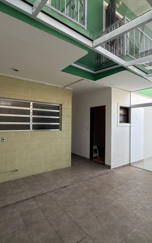 Casa para alugar com 255m², 4 quartos e 3 vagas Casa para alugar com 255m², 4 quartos e 3 vagasÁrea de Serviço/Espaço Gourmet
