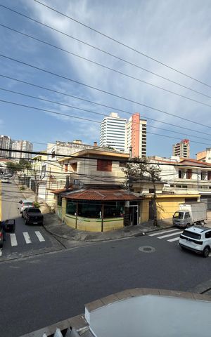 Casa para alugar com 255m², 4 quartos e 3 vagas Casa para alugar com 255m², 4 quartos e 3 vagasQuarto 2 Vista