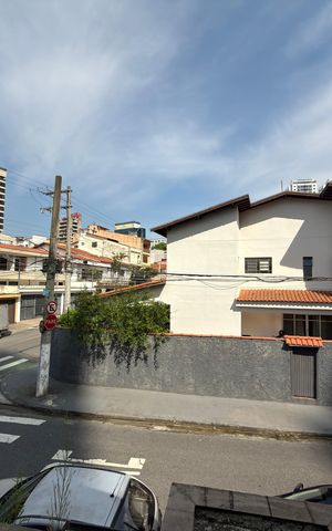 Casa para alugar com 255m², 4 quartos e 3 vagas Casa para alugar com 255m², 4 quartos e 3 vagasQuarto 3 Vista