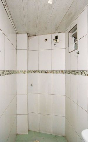 Casa à venda com 30m², 1 quarto e sem vagaBanheiro