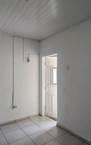 Casa para alugar com 70m², 1 quarto e 1 vagaQuarto