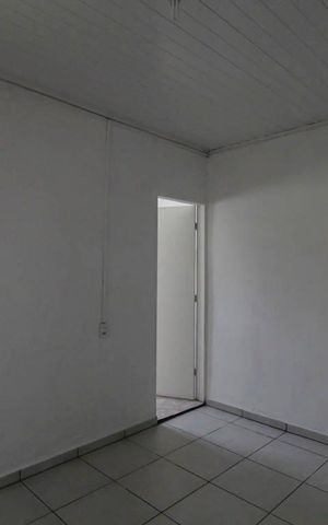 Casa para alugar com 70m², 1 quarto e 1 vagaQuarto
