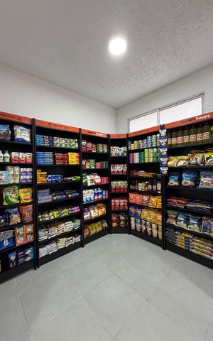 Apartamento à venda com 32m², 2 quartos e sem vaga Apartamento à venda com 32m², 2 quartos e sem vagaMercado