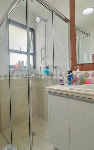 Apartamento à venda com 180m², 3 quartos e 4 vagas Apartamento à venda com 180m², 3 quartos e 4 vagasBanheiro da Suíte 3