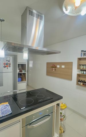 Apartamento à venda com 180m², 3 quartos e 4 vagas Apartamento à venda com 180m², 3 quartos e 4 vagasCozinha